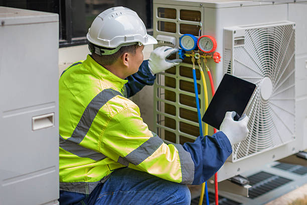 Professional Ac Installation technician working in Pine Island, NY